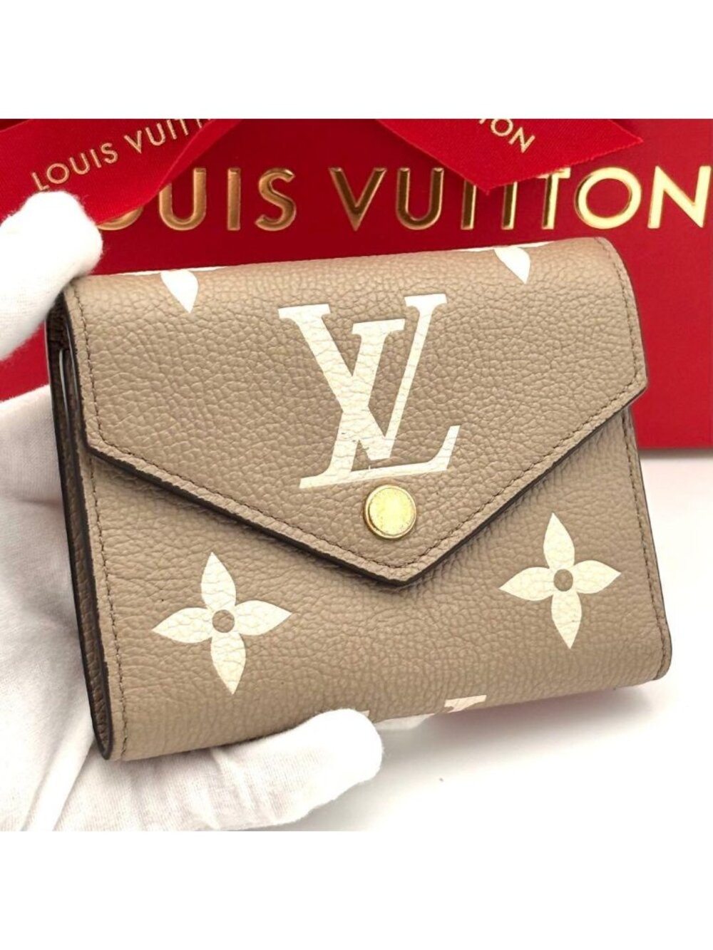 Louis Vuitton Logo Wallet Victorine Tourterelle Cream